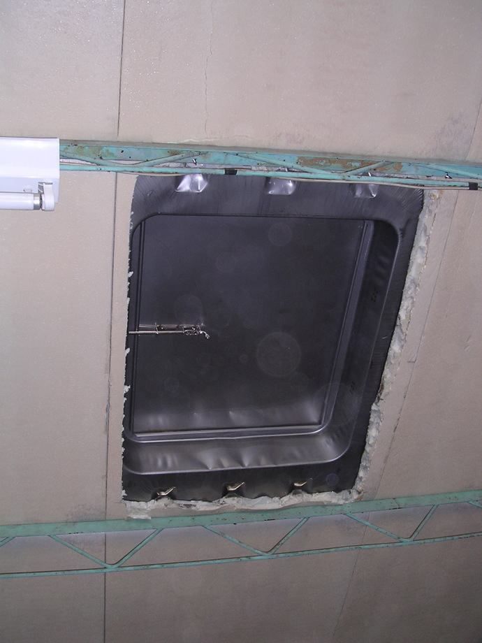 高雄屋頂天窗架設